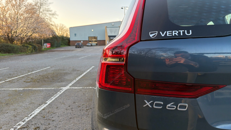 Volvo XC60 2.0 B5P Plus Dark 5dr AWD Geartronic Petrol Estate